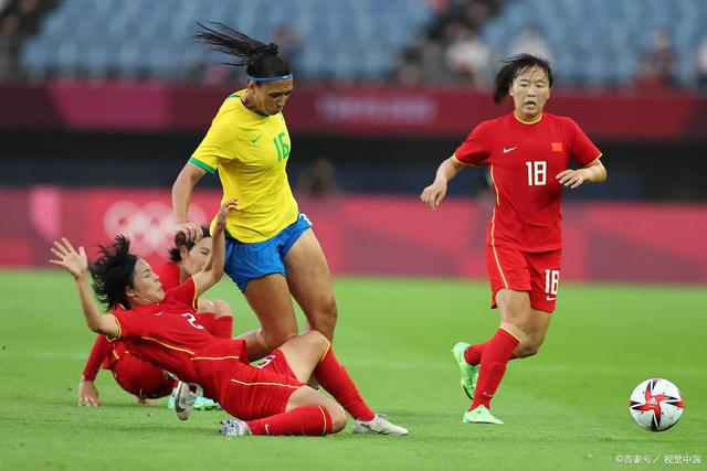 九游娱乐app下载-巴西女足队员努力训练备战下一场比赛