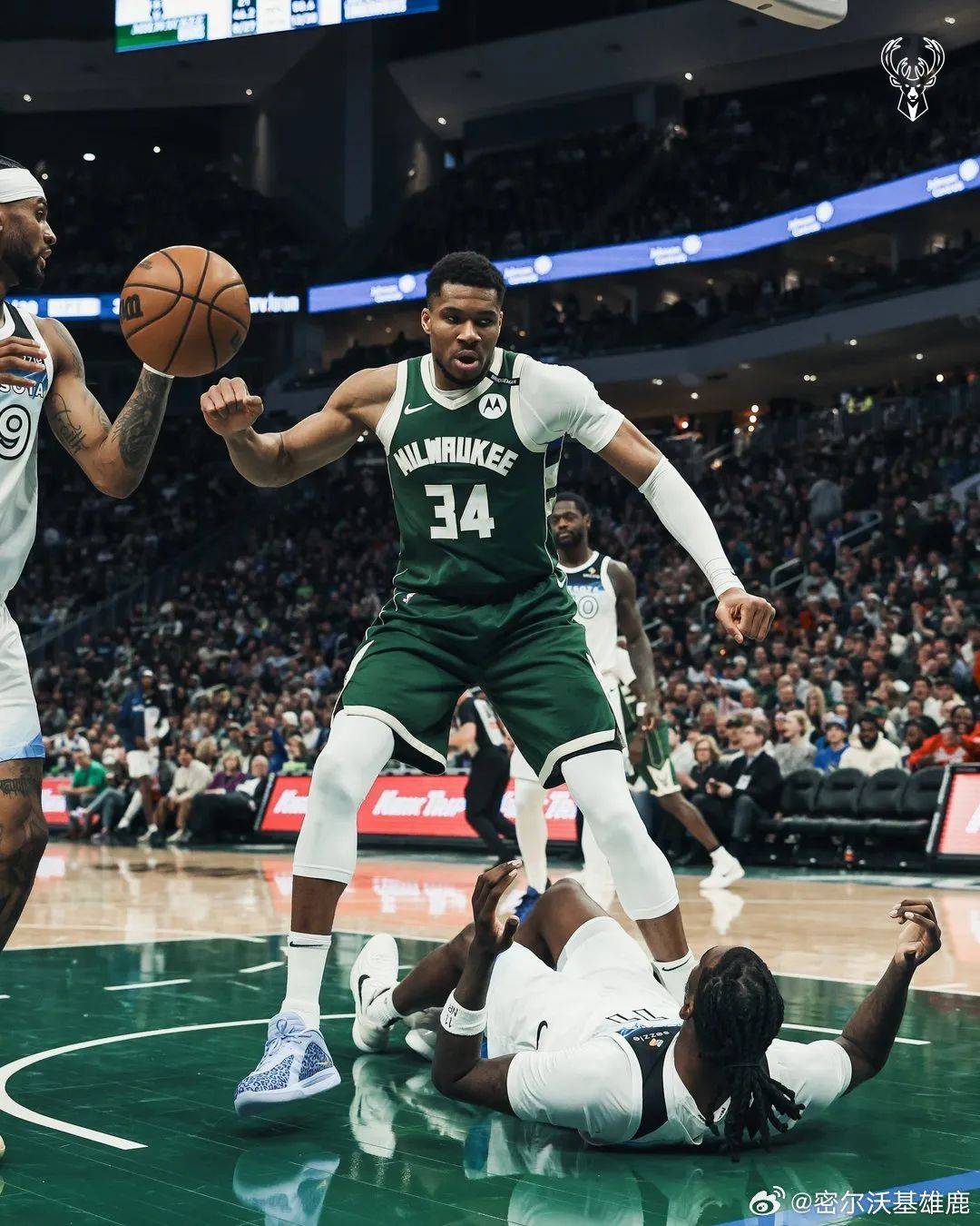 九游中国-雄鹿队客场惊险取胜,反败为胜